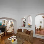 Rokketta Villa *